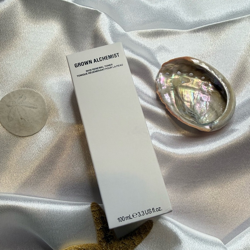 NIB Grown Alchemist spray toner.  Cosmeceutical skincare Anthropology. Organic - Picture 3 of 3